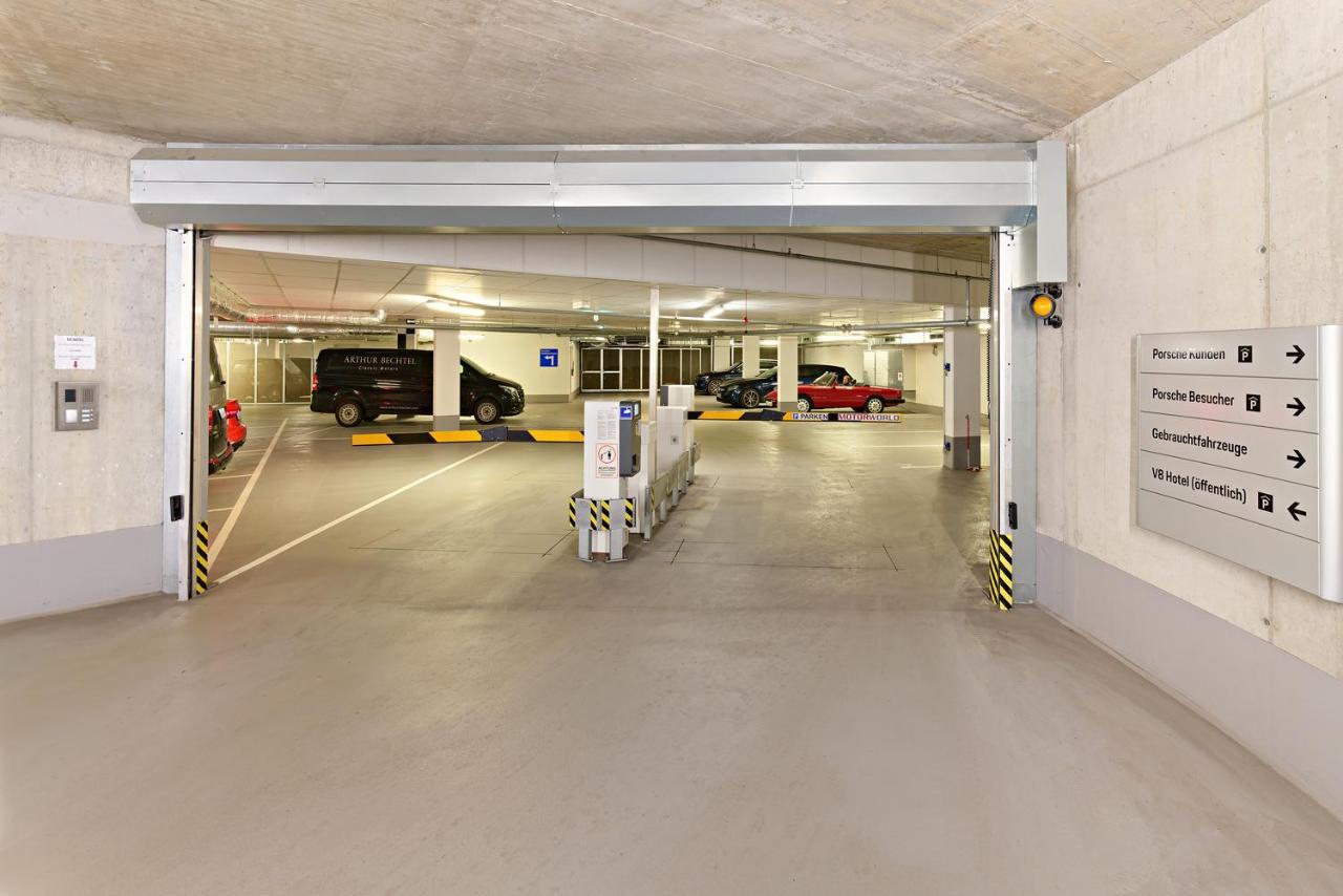 V8 Hotel Motorworld Region Stuttgart Бьоблинген Екстериор снимка